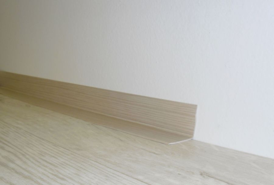 Bolta podlahová lišta 8585 javor dřevo 30x30mm pvc 1m